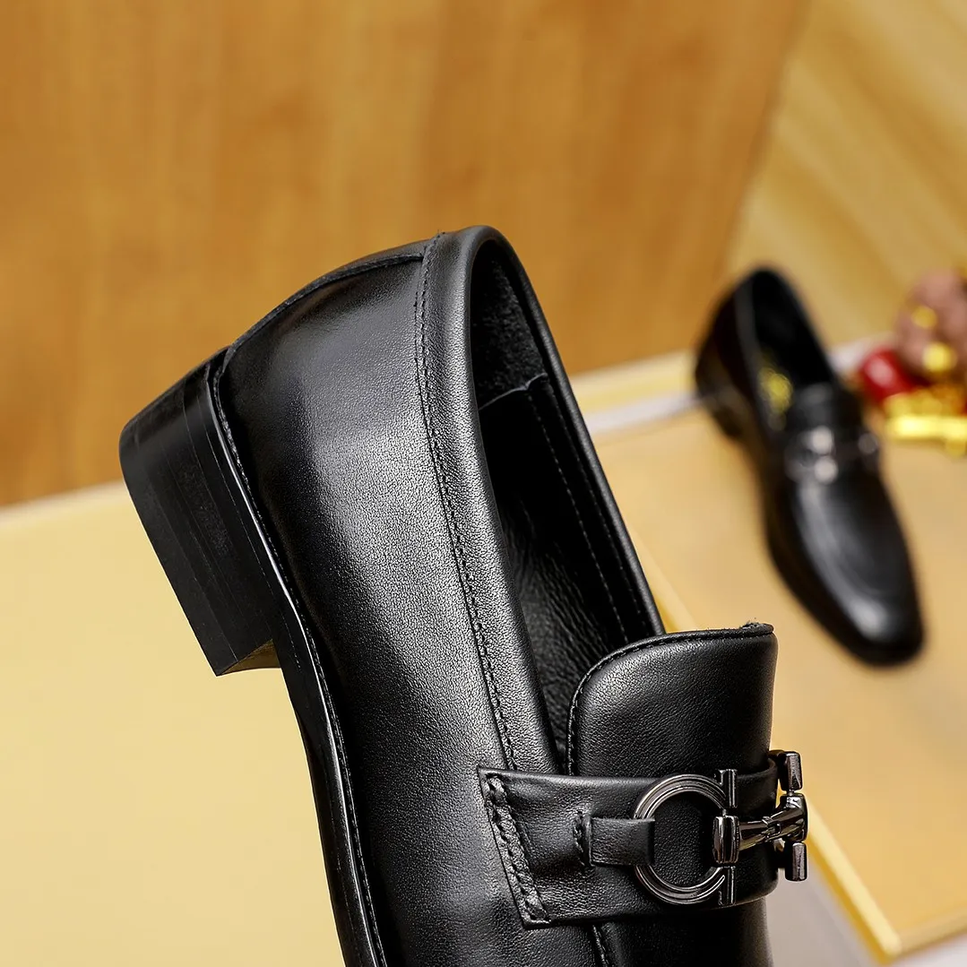 Men's clothing and shoes 💰440 🔥Ferragamo's new leather shoes🇨🇳Official website original 1:1 mold, original quality💯Fine workmanship, high-end luxury☘The upper is made of imported Italian first-layer cowhide🌴Water-dyed🐂Leather lining🍓Rubber wear-resistant and non-slip outsole, breathable and comfortable to wear🍍The first choice for high-end men🍉, black, size 38-45...